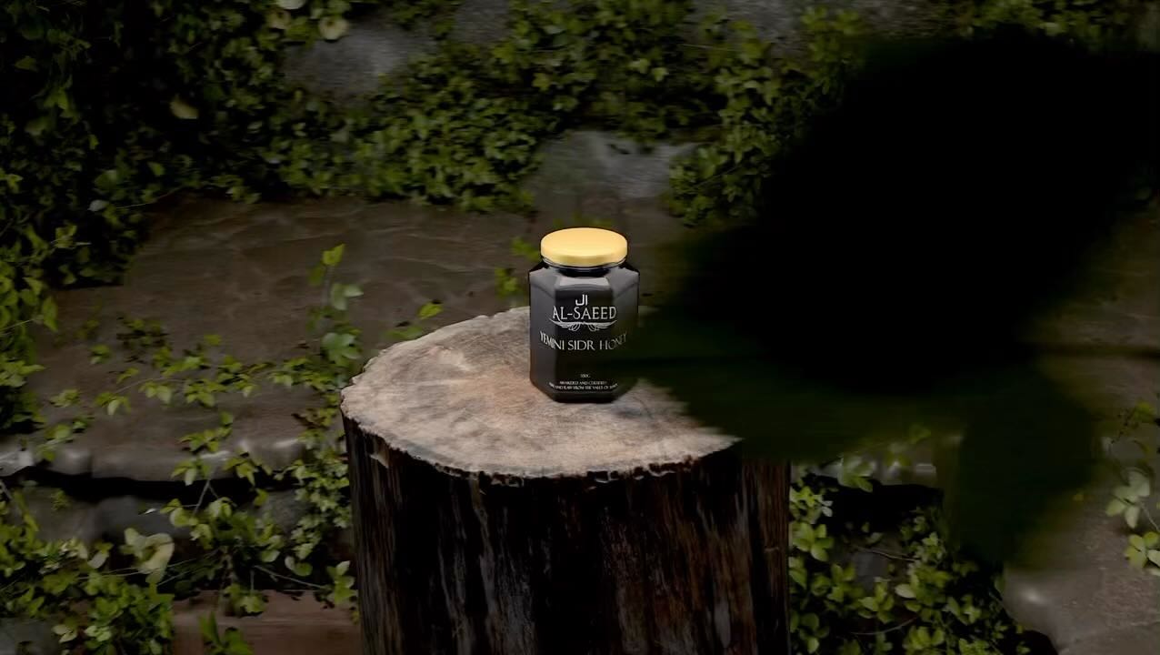 Elite Honey! Yemeni Sidr Honey is one of the finest and rarest honeys in the world. Its distinctive taste, health promoting nutritious values and limited harvesting gives it this reputation.
.
.
.
.
.
#alsaeedco #honey #sale #yemenihoney #manukahoney #organichoney #purehoney #health #breakfast
