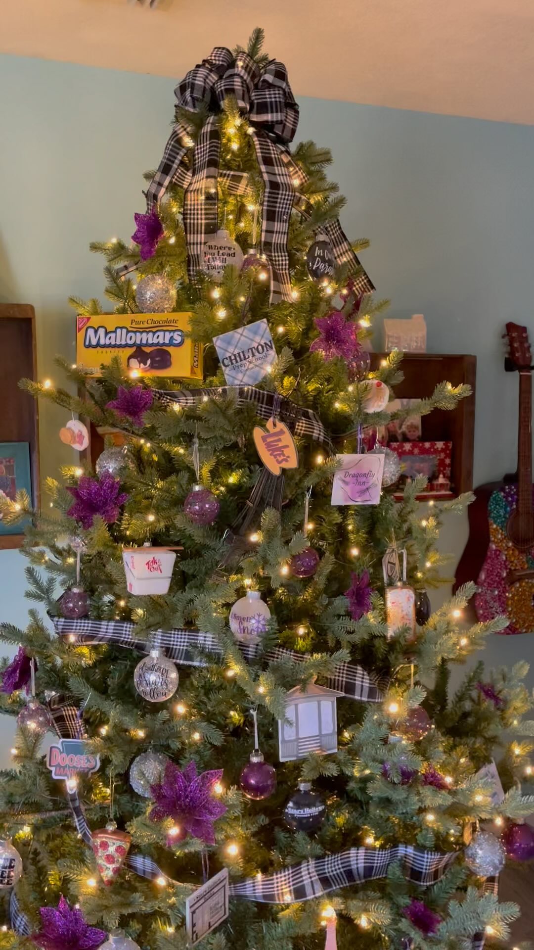 A lovely winter glow!
An homage to my all time favorite show #gilmoregirls