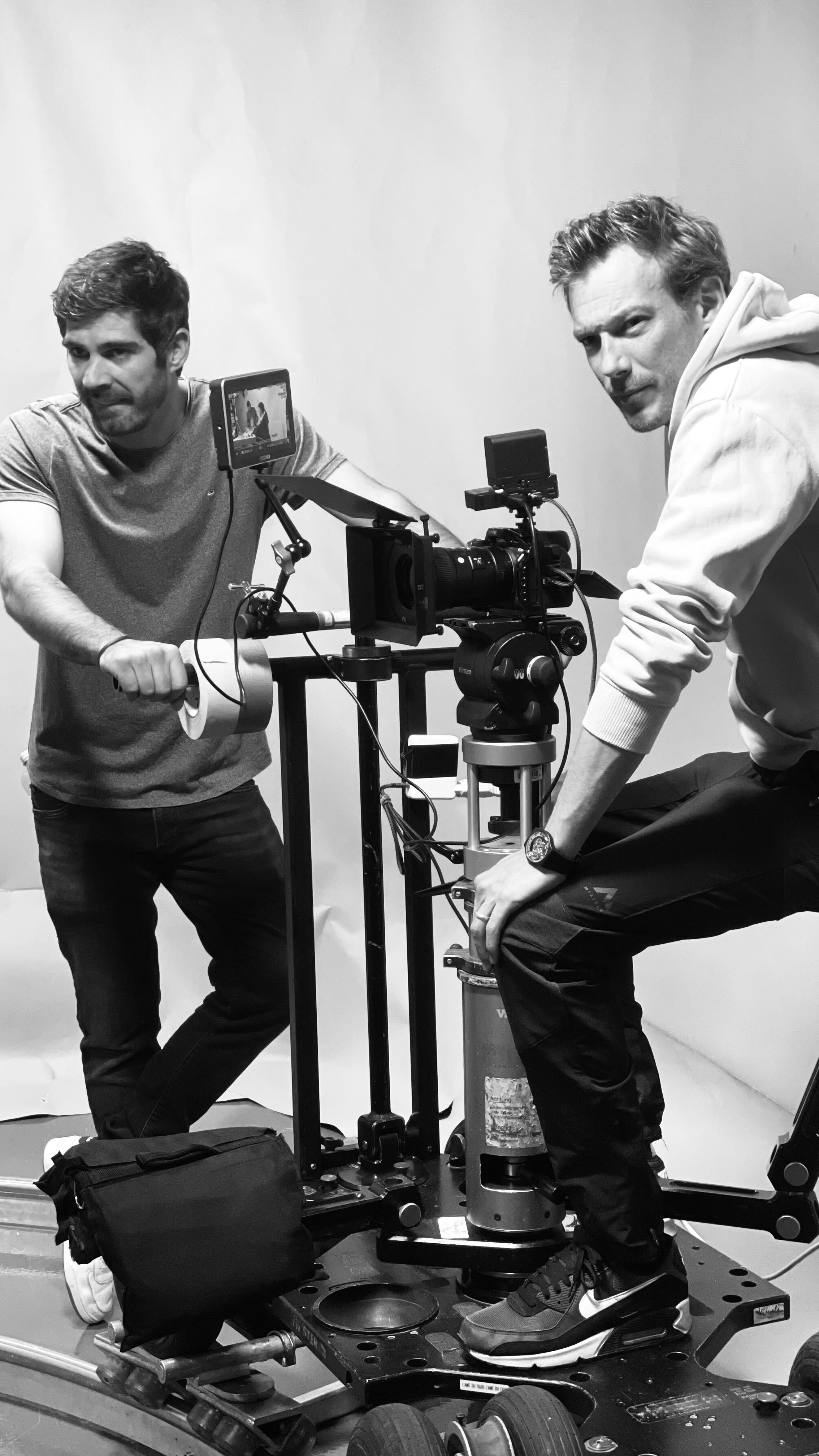 Behind the scenes de la scène 180 degrés pour Only Watch 2023 à la manufacture de Jaquet Droz. Deux jours d’installation et de tournages ! Final video coming soon 🔜 #watches #jaquetdroz #onlywatch #filmmaker #filmmaking #swisswatch