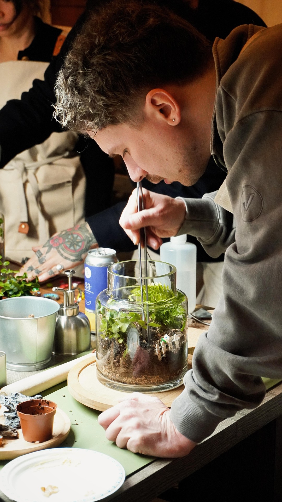 Rainy days call for something cozy and creative! 🌧️✨ Escape the weather and build your own terrarium in our warm, relaxing workshop. A hands-on, stress-free way to bring a little green into your life. 🌱 Who’s in? Book your spot now!
#terrariumworkshop #vancouver #plantlovers #planttherapy #oasisstudio #greenthumb #rainydayvibes #rainydayactivities #vancouverrainynights
