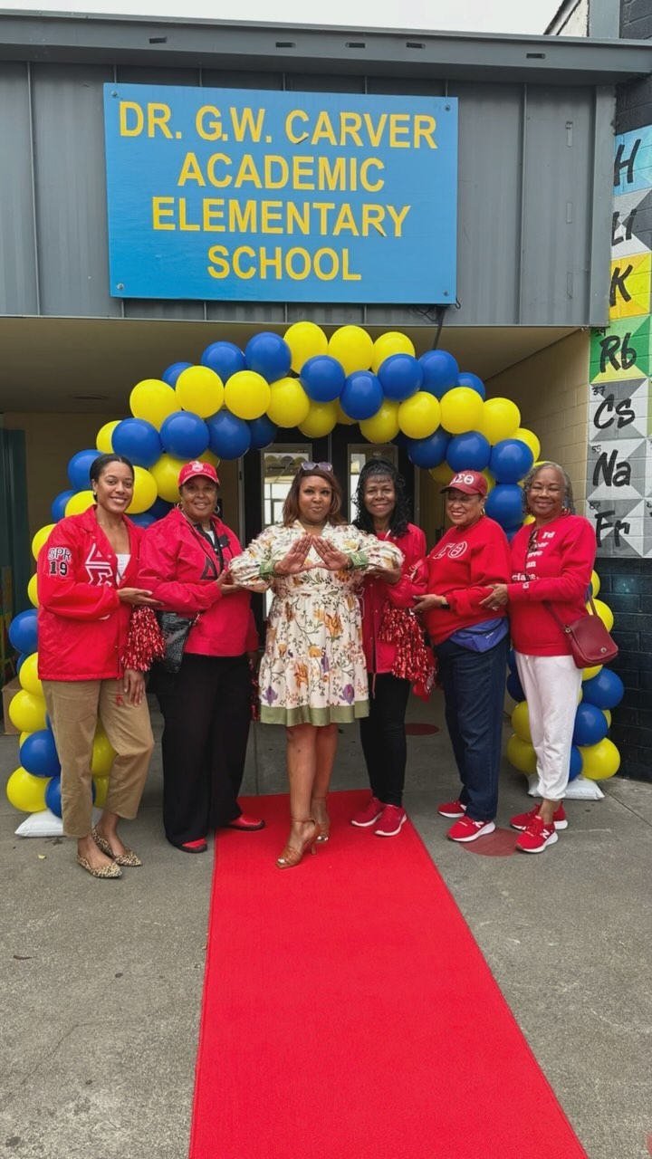 It’s the most wonderful time of the year…Back to School!
SFAC joined community members to cheer on and welcome back students to Dr. George Washington Carver Academic Elementary School, in San Francisco, and Dr. Martin Luther King Jr. Academy, in Sausalito. Scholarship is core to our sisterhood, so it was only right we show up for these young scholars.
We are wishing all the scholars and school administrators a successful school year ahead! 📓📚🎒✏️
#dst1913 #scholarship #backtoschool #schooliscool