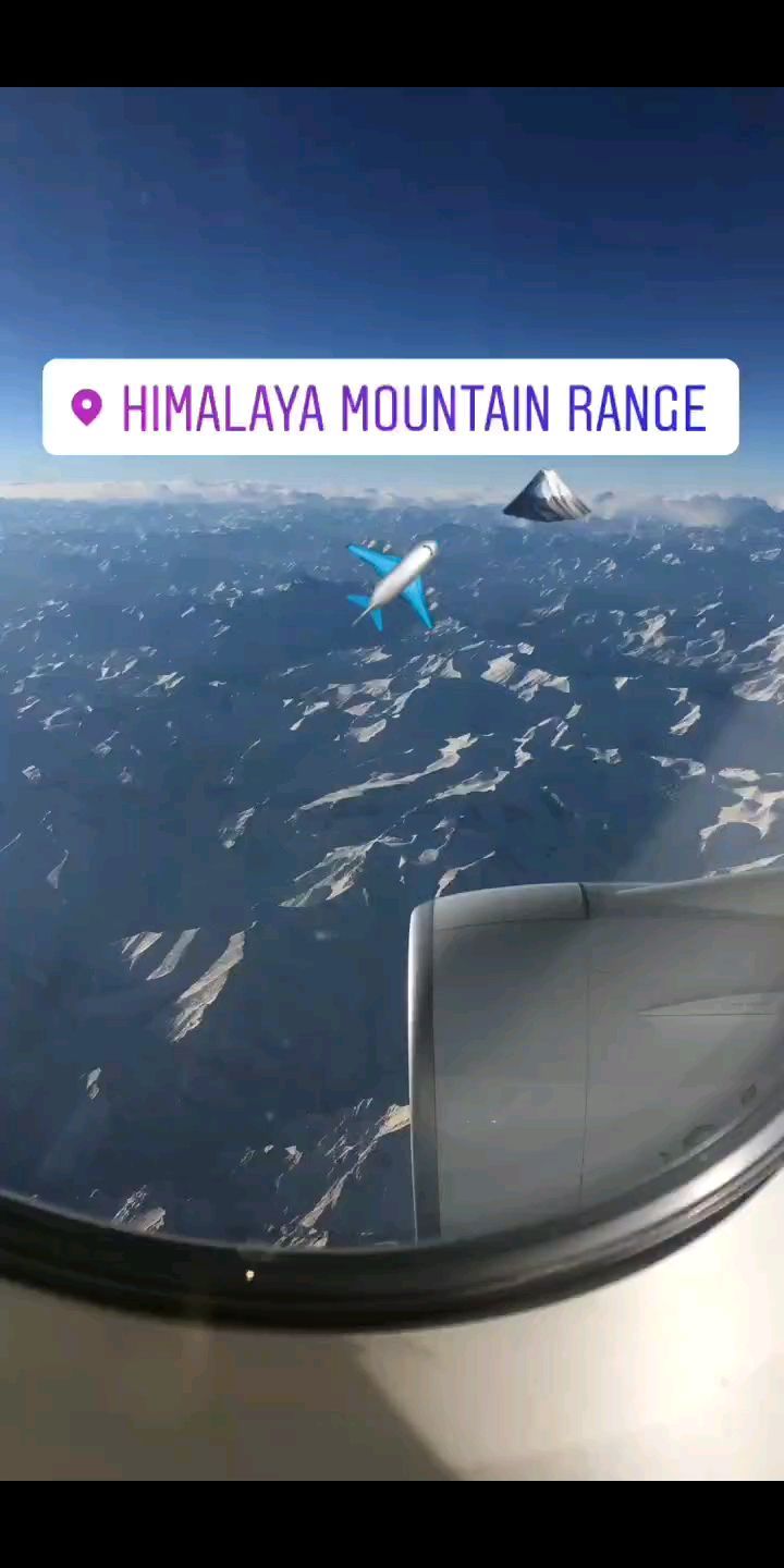 Phir se Udd Chala ❤🥶
.
.
.
@themagicalhimalayas @themagicalhimalayas @himalayas @highonhimalayasofficial @himalayas_feels @exploreincrediblehimalayas @himalayasarecalling @unseenhimalayas @dehradun_official_page
.
.
.
#himalayasarecalling #himalayasin #explorehimalayas #himalayasnepal #highonhimalayas #indianhimalayas #itshimalayas #hillstation #hillside #mountainstones #mountainphotography #mountainbiker #airplanephotos #aeroplanephotography #hillvalley #hillsdistrictmums #pahadi #pahadan