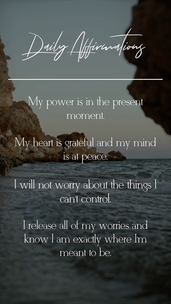 Happy Monday Yogis! 💚
It’s the start of a new week! Try these daily affirmations throughout your week to stay present & grounded 🌱:
• My power is in the present moment.
• My heart is grateful and my mind is at peace.
• I will not worry about the things I can’t control.
• I release all of my worries and know I am exactly where I’m meant to be.
Have an amazing week! #GrowitheFLO🌊 ✨
#dailyaffirmations #mondaymotivation #selfcare #selflove #meditation #yoga #peace #vibes #affirmations #positivity #grateful #love