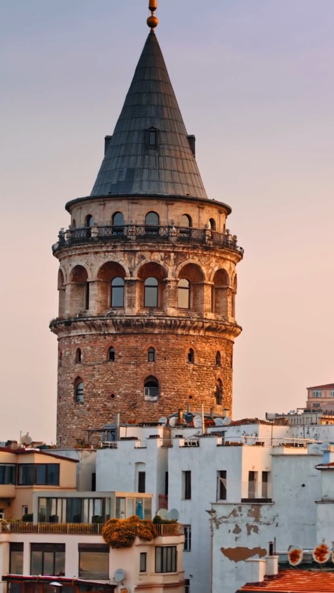 Acra Realty - Harikalar diyarında yaşamaya hazır mısınız?