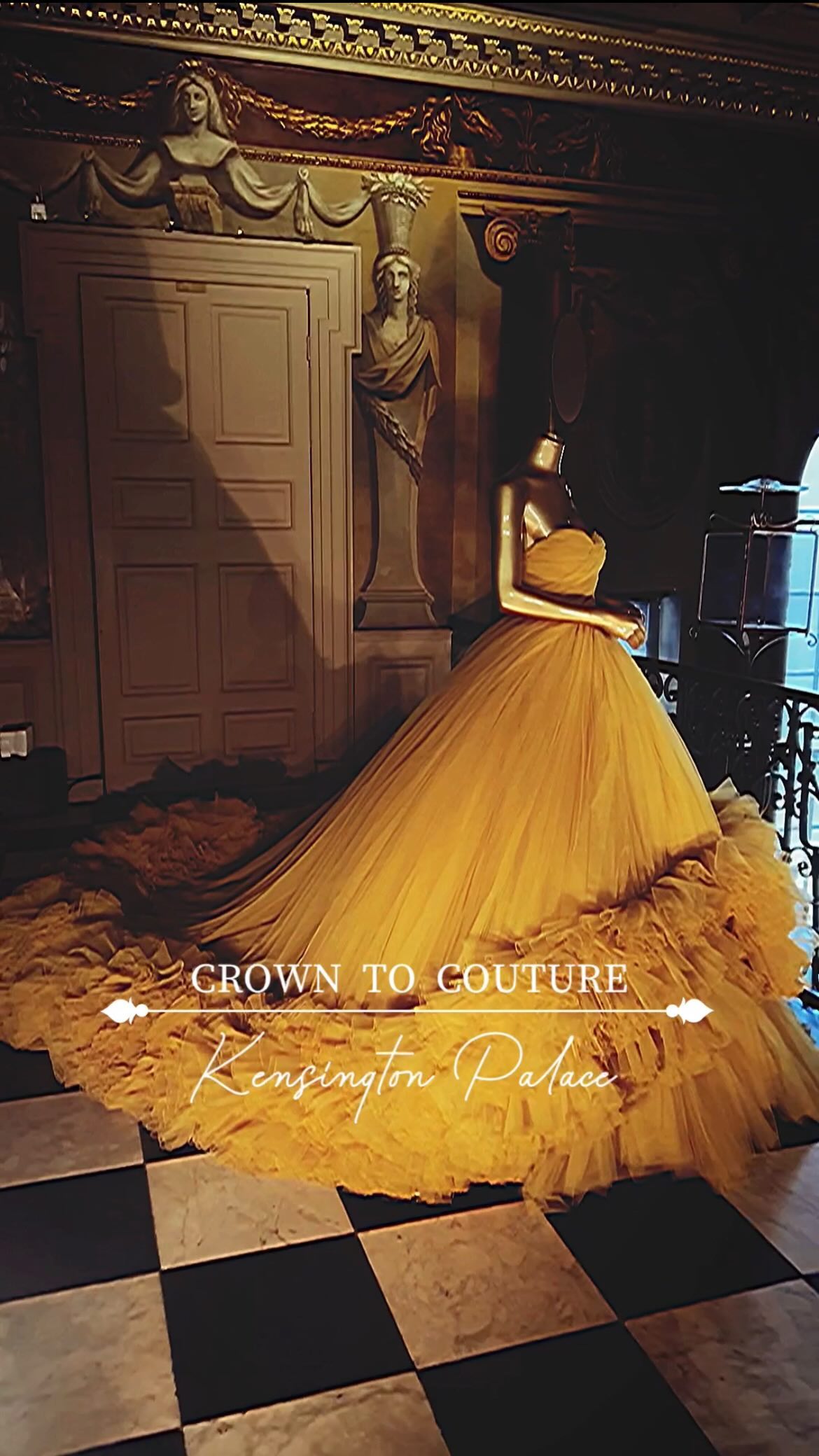 I went to see the beautifully curated ‘Crown to Couture’ exhibition at Kensington Palace. Exquisite Royal fashion alongside famous modern fashion showstoppers from the red carpet throughout the years. Absolutely breathtaking and inspiring to be able to see it all up close and personal.
#crowntocouture #crowntocoutureexhibition #kensingtonpalace #london #fashion #fashiondesign #metgala #oscars #redcarpet #fashionlover #inspiration #fashioninspiration #learnfashion