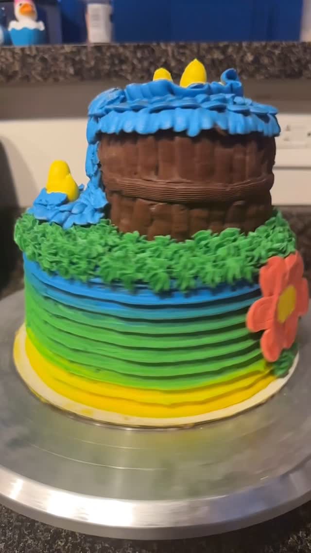 Sometimes I just do things 😌
Just some Duck 🦆 besties out for a swim 🫶🏽
DM Me so we can plan out your next order for your event ☺️😁
•
•
•
•
•
•
•
#BakedGoods#HomeMade#SoftCookies#ForYou#fyp#packagedorders#trending#SupportSmallBusinesses#cookies#Fresh#DallasTexas#TexasPastries#CustomOrders#MustTry#Baker#Barkernearme#buttercream#frosting#filling#filled#partnershipsopen#cake#Birthdaycake#trending#selftaught#Baker#events#explorer#explorerpage#cupcakes