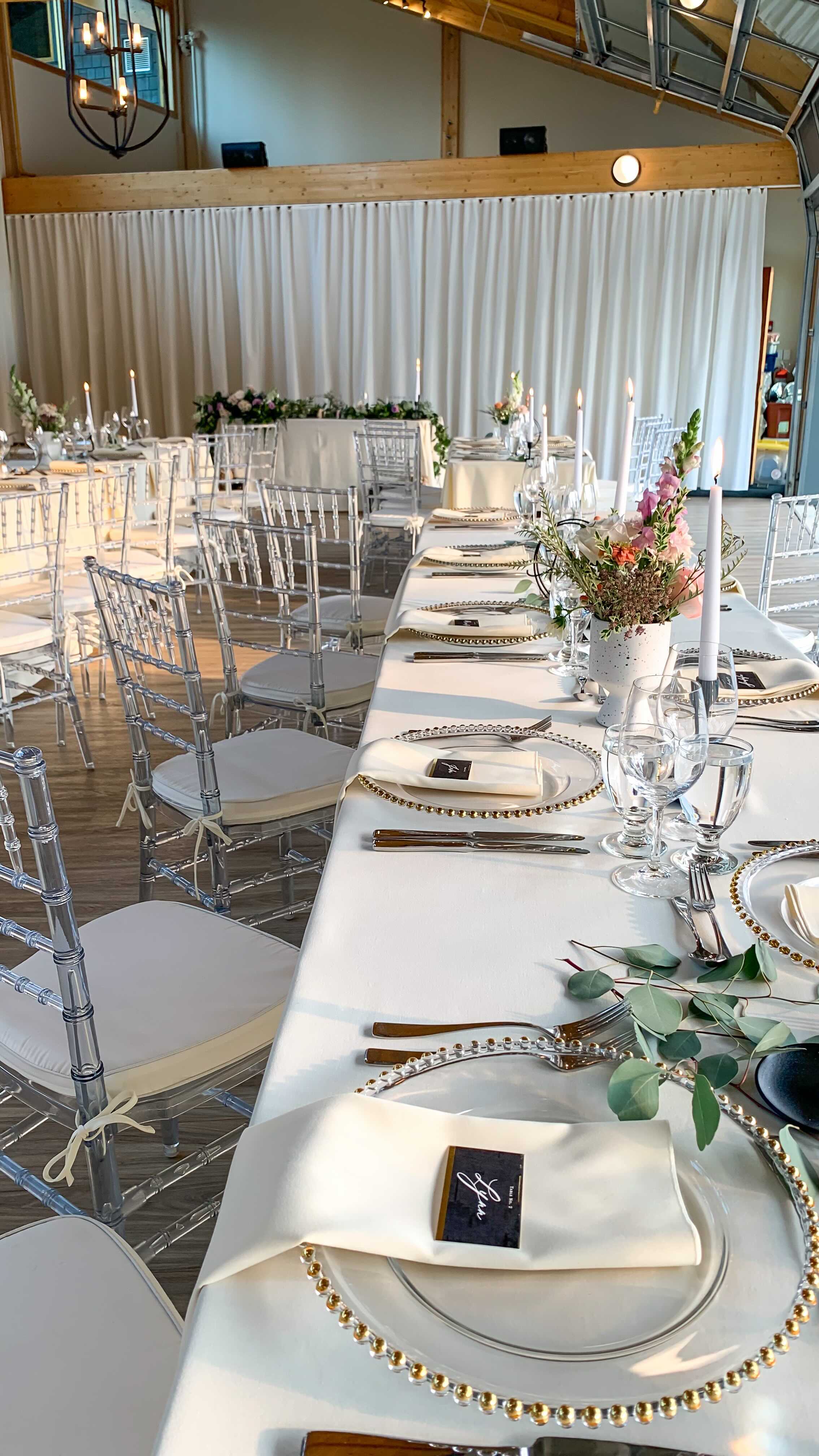 The thing I love about wedding day design and set up is getting to bring a vision to life and seeing the details tie everything together! … and, of course, the perfect golden hour light never hurts!
Venue @azuridge
@azuridgeweddings
#weddingdecor #yycweddings #weddinginspiration #weddingdesigner #weddinginspo #weddingreceptiondecor #yegweddingplanner
