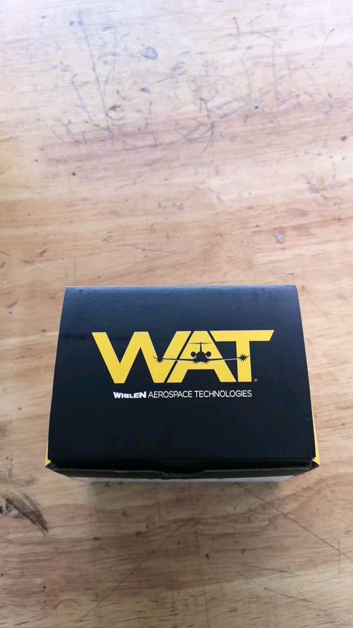 Opening another lovely box by @fly_wat supplied by @kadexaero.
We love theses upgrades!
Comment if we should hook them up to test!