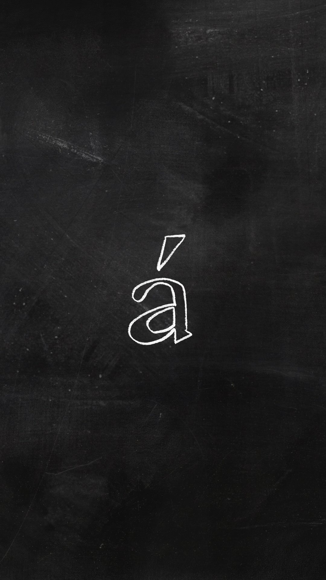 Qué es una tipografía Serif?
Muchas veces los nuevos clientes no saben si su logo está diseñado con una tipografía Serif o una San serif, Slab serif, Script, Handwritten, etc.
Entendemos el enredo, pero para eso estamos, para enseñarles 😉🤓:
Hay varios tipos de tipografías.
Por ejemplo en el logotipo de @ambito_arquitectura usamos un tipografía serif, pero que significa que sea serif?
Las tipografías serif son las que tienen muchos detalles y terminaciones en la letra. Por ejemplo la hermosa tipografía Japonesa Eiko que usamos para el logotipo de @ambito_arquitectura
Esta tipografía como muchas de las serif tienen muchos cambios en el espesor de sus letras.
En Pizarra Studio creemos que la elección correcta de una tipografía puede influir mucho en como se percibe tu marca y como comunica tu propuesta.
Ademas también está la legibilidad, por que ejemplo no es recomendable usar una tipografía serif compleja en parrafos largos, para eso es mejor usar un sans serif de lectura fácil, que son más practicas.
En @ambito_arquitectura elegimos la Eiko, primero que todo por que es una serif bellísima y este estudio de arquitectura tiene un especial cuidado en los detalles y terminaciones de sus proyectos, cada detalle cuenta y en los proyectos de @ambito_arquitectura y esos detalles están integrados en la totalidad del espacio, igual que sucede en una tipografía como esta.
Pero además hay vinculo con la cultura japonesa, el fundador del estudio creció en Japón y queriamos traer un poco de esa experiencia personal a la identidad visual.
Los invitamos a conocer a @ambito_arquitectura y a visitar su sitio web diseñado por Pizarra Studio.
Si quieres saber más de este proceso creativo, y encontrar otros proyectos así, te invitamos a visitar nuestro sitio web 🤓Link en la bio!
Ponle #estrategia
Ponle #creatividad
Y una cuota de #arte
#design #interiordesign #storedesign #branding #brandexperience #shopping #diseño #designstudio #logo #visualidentity #brands #websitedesign #uxui #architectura #arquitecture #serif #sanserif