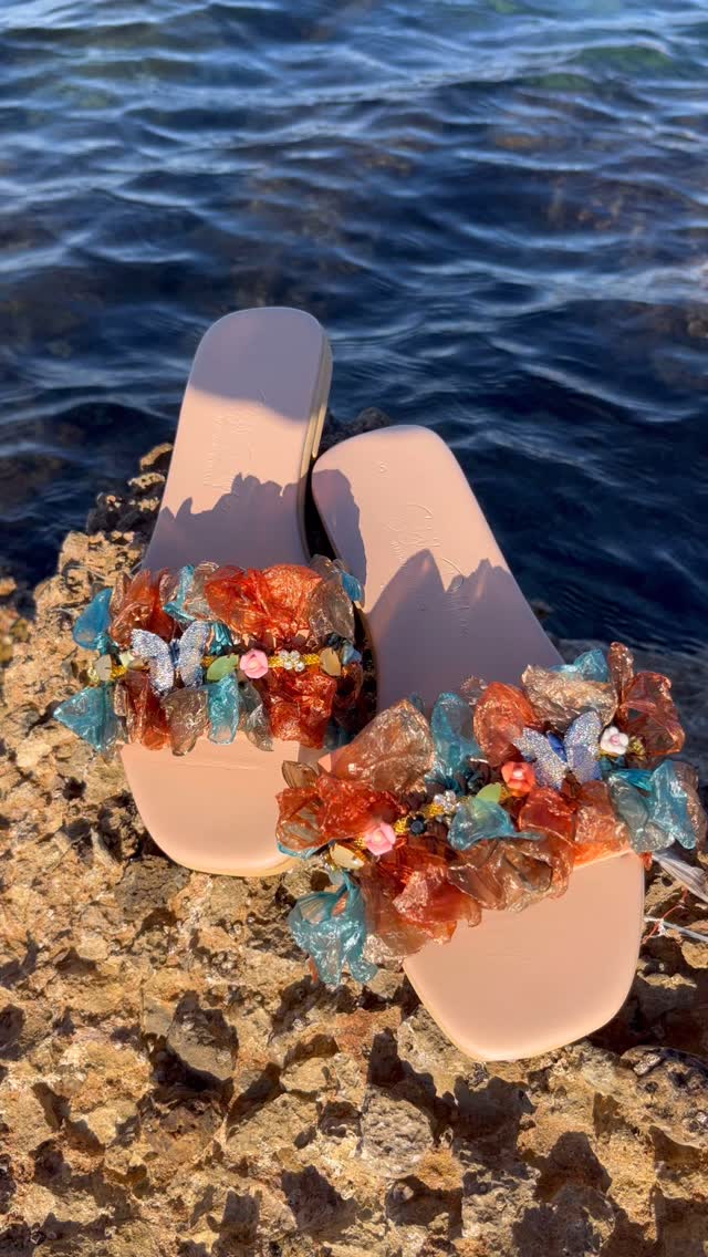 She speaks in waves, whispers in wind, and paints in wildflowers.
This Earth Day, we celebrate the muse who inspires every Sibylla Delphica creation — nature herself.
Sustainable, handmade, timeless.🦋#sibylladelphica
#earthday
#luxurylifestyle
#summervibes
#handmadeingreece
#heartfeltelegance
#resortwear