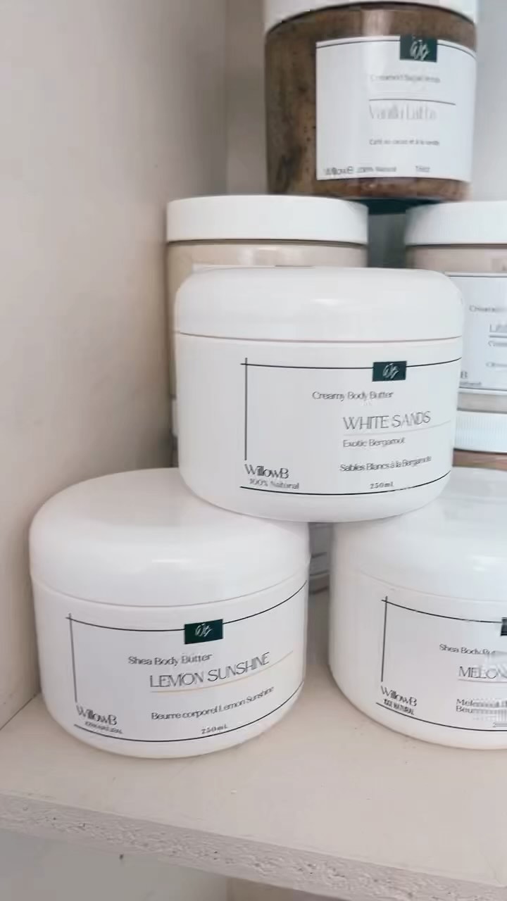 April is almost over get 15% off any of our creams and sugar scrubs and we added a new addition a lip scrub and lip mask duo 💋 pucker up ❤️
These products are now on the shelves @bohobeautybarr located in Alliston your one stop shop for everything beauty !!