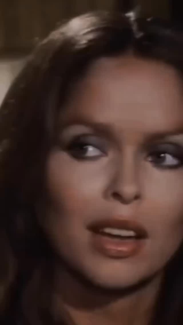 This is your reminder to follow us on TikTok ( @_shewearsthepants ) and read our latest article by @thefashionplate1111 🍸✨
Are you down to test the trend and try a savory martini?