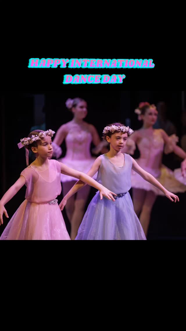 #internationaldanceday #ballet #performance #childrenballet #dance
Photo @balletschoolphotographer @drewtphotographer @chrisboyceprophoto