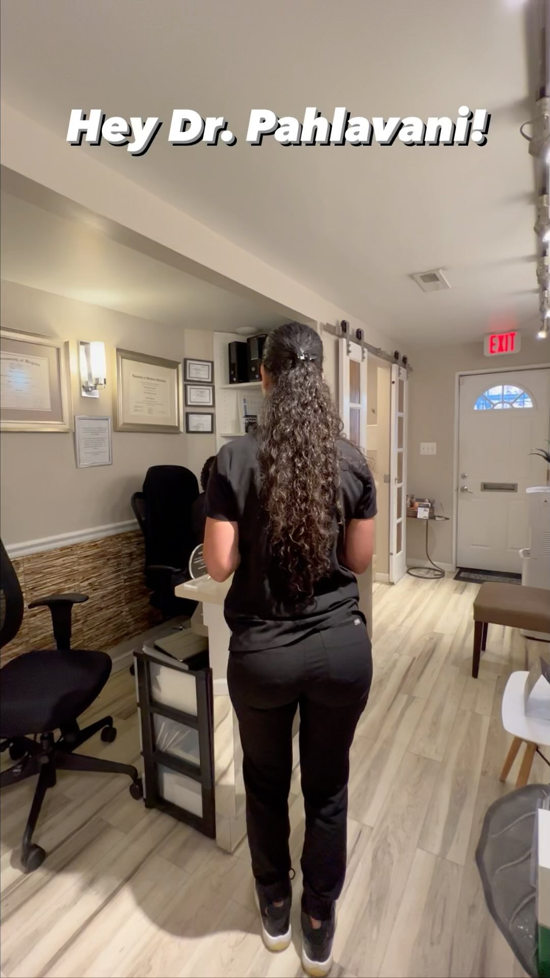 A 15 second show and tell with the one and only Dr. P 🤩✨
If you would like to join our practice and experience treatment with our Gemini Laser🌟, contact us at:
📞: (202)797-0090
📧: info@pahlavanidental.com
🧑💻: www.pahlavanidental.com
#pahlavanidental #dcdentaloffice #womenindentistry #dentist #flosslikeaboss