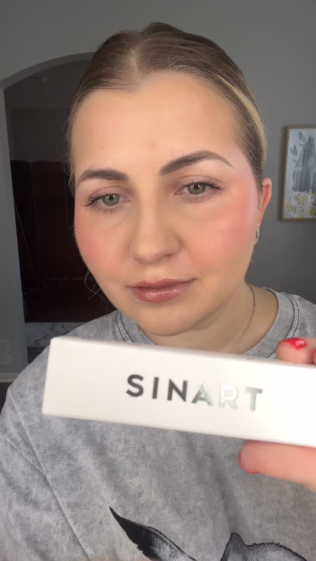 @sinart_cosmetics.usa eyebrow gel ✨
Your brows won’t move until you take off the makeup 😍
You can get it on Amazon
https://a.co/d/1QQItFD
#sinartcosmetics#eyebrowgel
