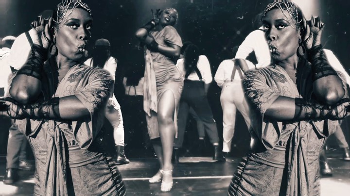 ✨The incredible, iconic JOSEPHINE BAKER is “back” on the scene with her company of remarkable dancers from Stroll Groove, Inc.! ✨ E-MAIL or DM for holiday and event booking inquiries! #strollgroove #liveshow #performance #josephinebaker