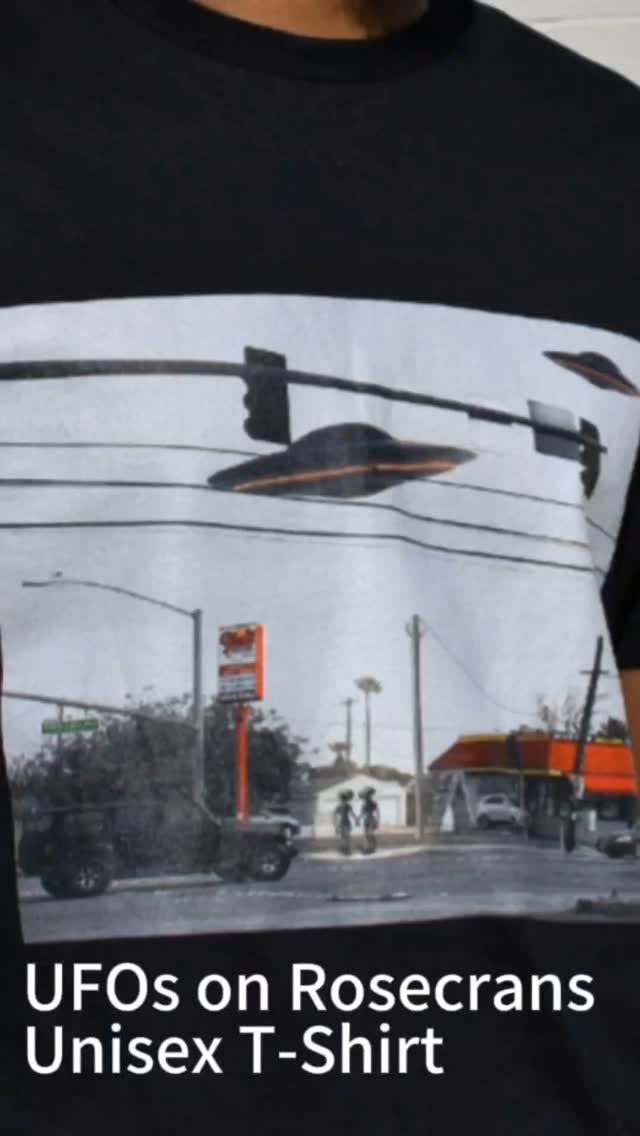 Check out our UFOs on Rosecrans Unisex T-Shirt! Also avaliable as a women's tee, kids tee, and sweatshirt. 2 colors available. WEBSITE LAUNCHING SOON!
#Soul_Creative_Culture #Blackownedfemalebusiness
#AfricanAmericanurbanclothing #BlackAmericanurbanclothing