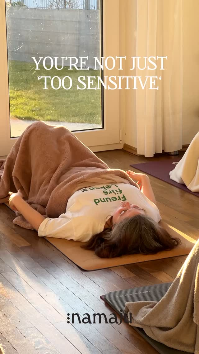 1. Everyday things feel “too much”
Loud noises, bright lights, or too many people make you want to shut down or escape – fast.
2. You can’t switch off
Even in quiet moments, your mind is racing. Your body stays tense. It’s hard to truly rest.
3. You smile when you want to cry
You keep going, stay polite, stay helpful – even when something in you needs space or comfort.
4. You give and give – until you crash
You’re strong for a long time… until your body stops you with exhaustion, pain, or overwhelm.
5. You sense things others don’t
You pick up on energy shifts, tone, tension – often before anyone says a word. But it leaves you drained.
This isn’t a flaw.
This is sensitivity in a loud, fast world.
You’re not broken – you’re finely tuned.
And it’s okay to protect that.
Come back to your rhythm. One breath at a time.
For so many women, the world feels too loud, too fast, too demanding.
But instead of support, we’re often told we’re “too sensitive,” “too emotional,” or “too much.”
What if you’re not too much… but actually deeply in tune?
What if your nervous system has been working overtime for too long?
And what if your sensitivity isn’t something to fix – but something to honor?
Overstimulation, emotional masking, and quiet burnout are often signs that your system needs tending – not discipline. That you need gentleness – not control.
In my work as a coach and doula, I hold space for women to reconnect with themselves on a body-deep level. To understand what their sensitivity is really trying to say. To build resilience, without self-abandonment.
If this speaks to you, you’re in the right place.
You don’t need to hide anymore. There is another way – one that leads you back to yourself.
#nervoussystemhealing #overstimulationawareness #womensemotionalhealth #somaticresilience #traumaresponsivecoaching