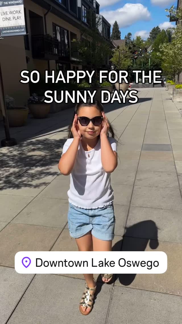 Congratulations @letscelebrate_lo 💕😍💕 We’ve missed you and we’re so excited that you’re back! We want to have more parties just so we can get some of your beautiful balloon arches!