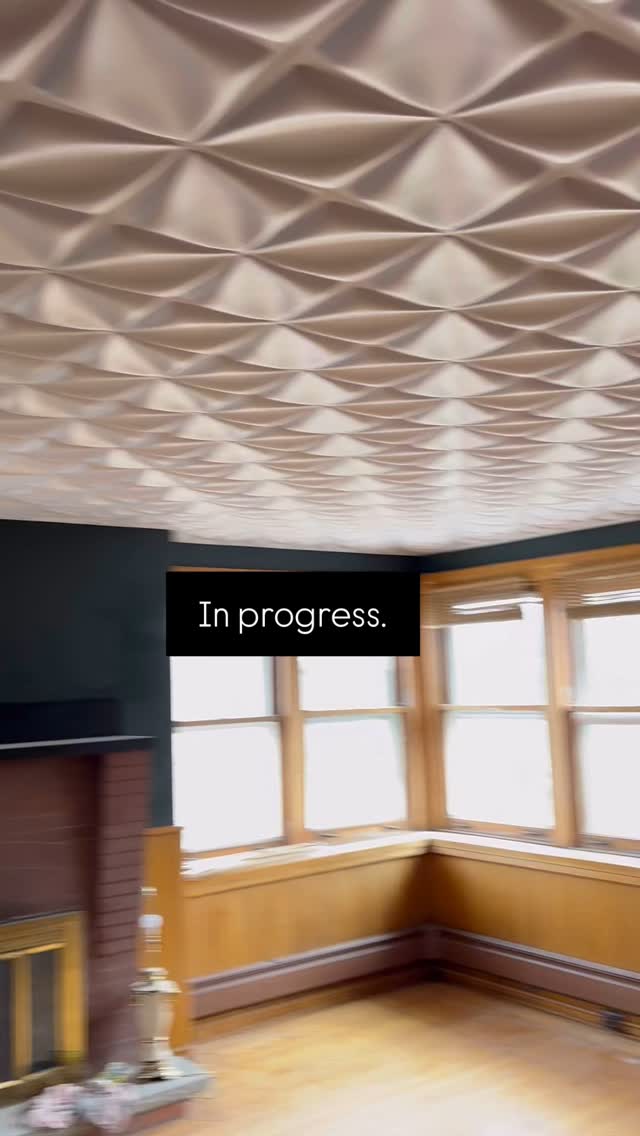 The @juniorleaguebuffalo show house opens tomorrow . It has been an incredible journey of process, trial & error, and figuring it out, Of doing things by hand, of pivoting, and in general being a “true designer”.
Space 2 and space 14, by yours truly. Please tag us if you visit. 🤍
#buffalo #juniorleague #jlbshowhouse #interiordesign
I#