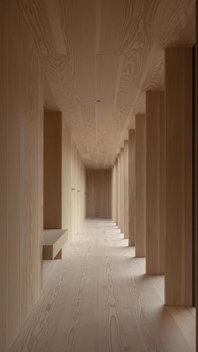 Dinesen — l’art du bois danois
Dinesen redéfinit le luxe contemporain par une alliance rare entre minimalisme scandinave, durabilité et artisanat d’exception. De la collaboration avec John Pawson aux parquets de 15 mètres de long en chêne ou en frêne, chaque création célèbre la beauté brute de la nature, façonnée à la main et pensée pour durer.
Présente dans les musées et les résidences privées les plus emblématiques, Dinesen incarne une élégance intemporelle, où chaque planche devient une œuvre d’art au service d’intérieurs authentiques et raffinés.
#Dinesen #DanishDesign #Minimalisme #LuxuryLiving #WoodArt #ArchitectureSuisse #DesignIntérieur #Urbanisme #GARONAD