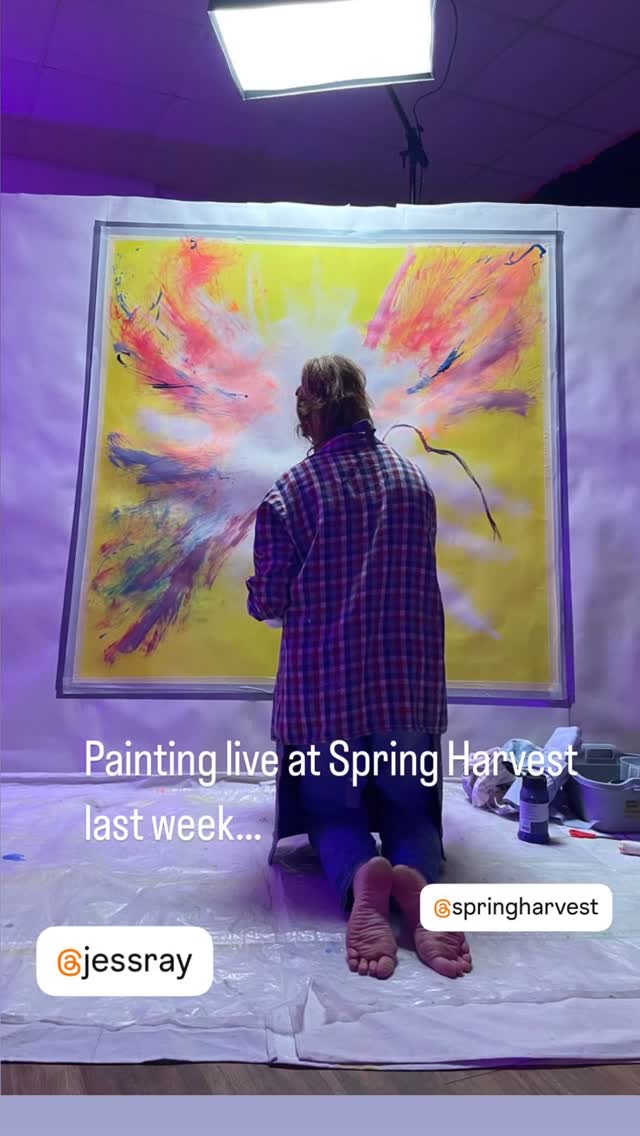 Just beginning to land after an incredible week at @springharvest (Minehead). Painting live in the Unplugged evening celebrations was an honour and privilege…
#rosmansfieldart
#springharvest2025
#holyweek
#livepainting
#jessray
#artofinstagram
