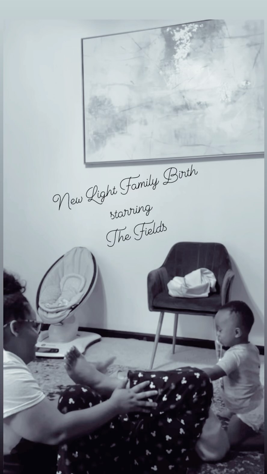 🤍Family is not an important thing, family is EVERYTHING.”
.
.
.
Brother @jettfields_ was all for assisting until the very end Lol 😂🤍
#Doula #birthcoach #motherhood #siblinglove #family #kansascity #birth #love #familytime #familysupport