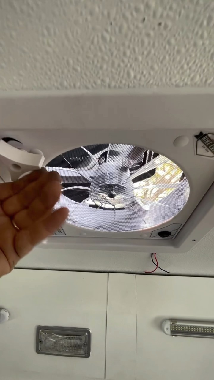 Had to add an exhaust fan to help control the temp and humidity on the inside while I am working. Cutting a hole in the roof is easily one of the more stressful things I had to do. There is no fixing it. But hoora! It worked!
#vanlife #diy #mobilebarber #skoolie #ceilingfan #exhaust