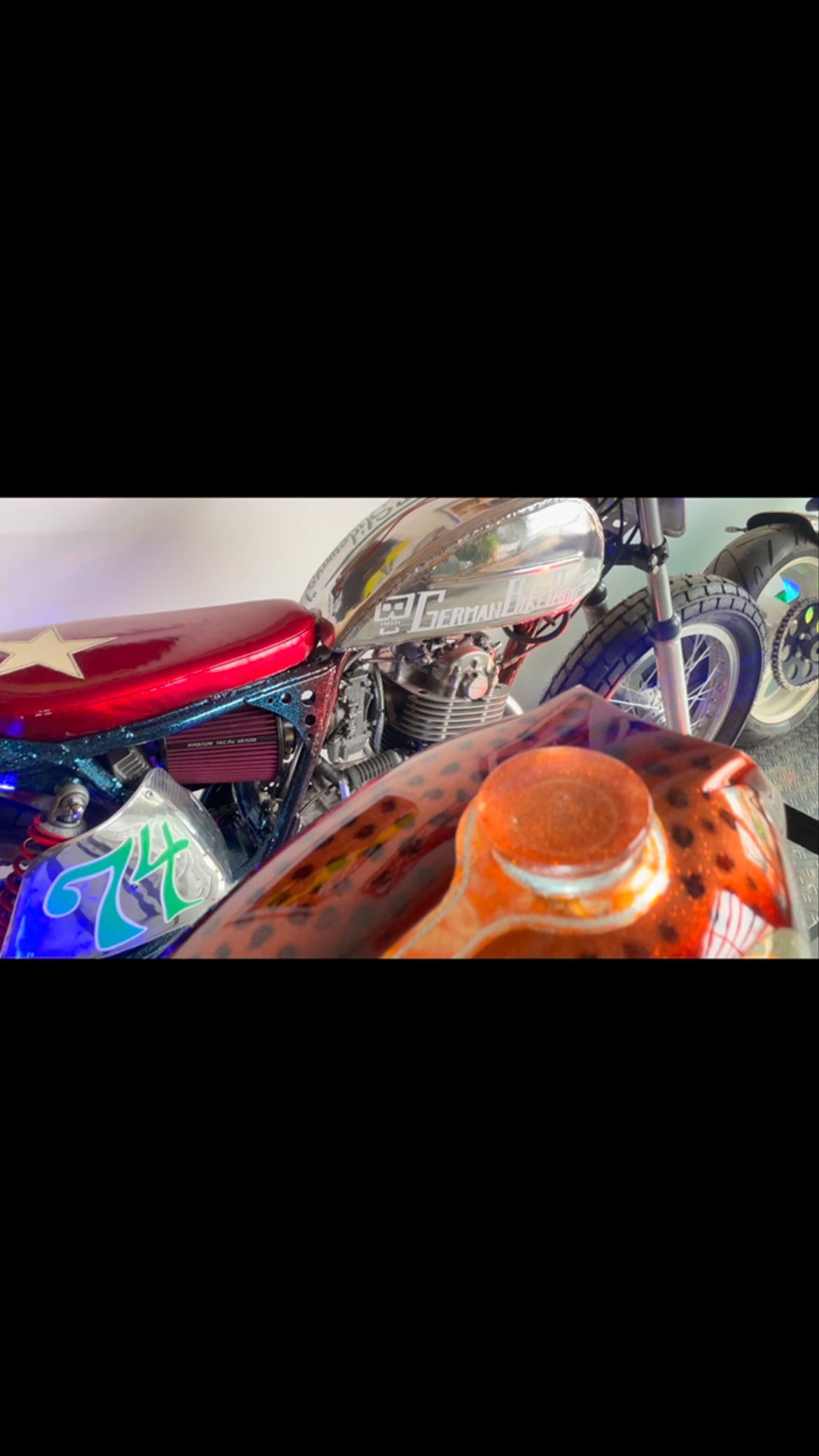 #custompaintjob #lackierung #blattgold #custombike #motorrad #motorbike #motocycle #motorradtank @airbrush4you #germanbikeprojekt by #robby