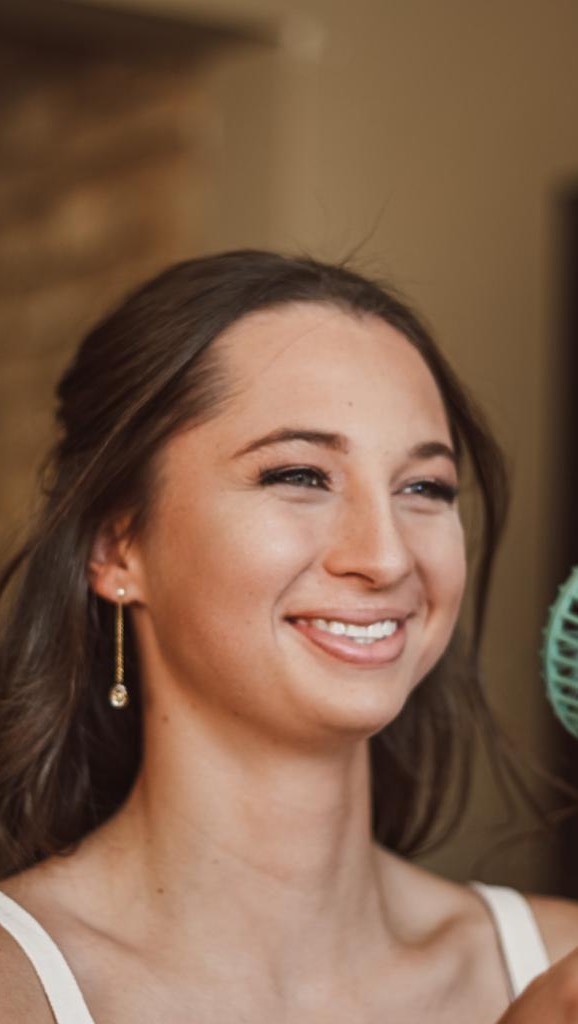 Unveiling the Radiance: Where Beautiful Brides and Matric Dance Girls Shine Bright ✨ 💍 💃🏼
#SwoonMakeup #BridalGlam #MatricDanceMagic #beautyandconfidence #swoonworthy