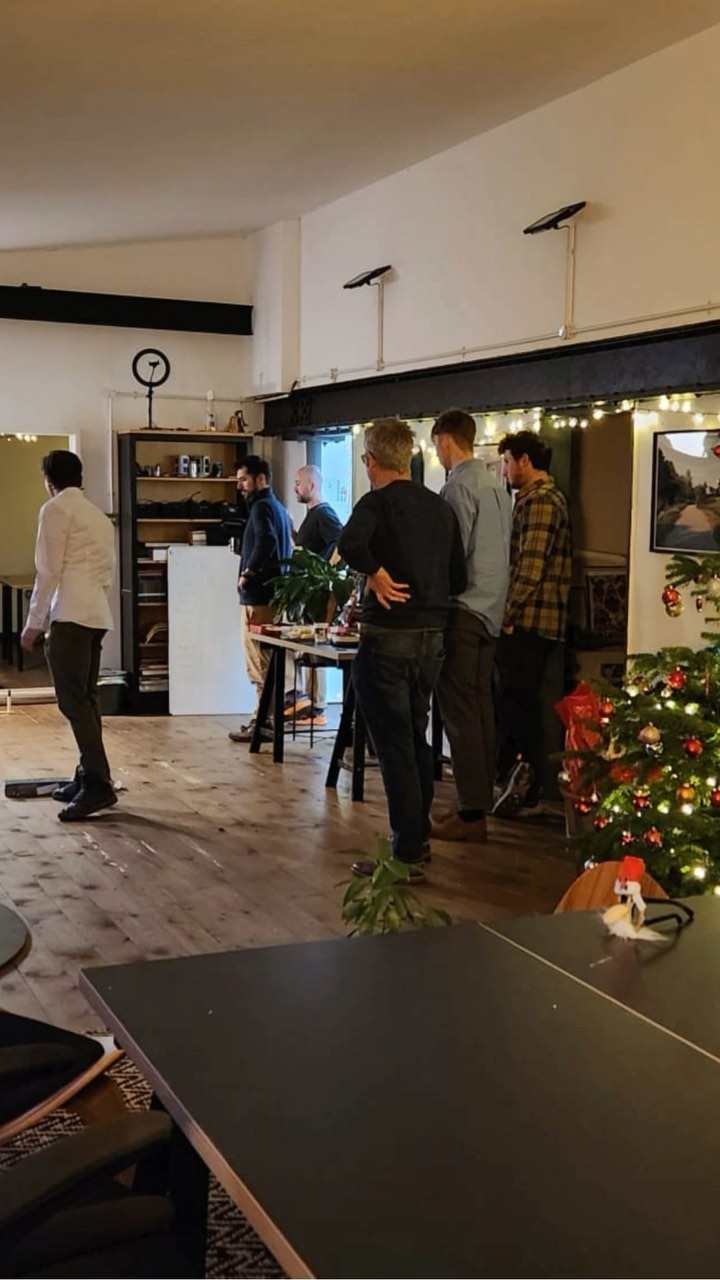 What a day we had at the CWD Christmas Party 👏
We had so much fun at our Christmas party, we played loads of games, loads of prizes were handed out and most of all loads of smiles were on show!
We would just like to say a massive thank you to everyone who came and also to everyone who was a part of a big year for us!
Merry Christmas all 🎄
.
.
.
#startups #flexibleworkspace #startuplife #plymouth #selfemployedlife #remoteworkers #smallbusinessowner #officeoftheday #thedevonnetwork #remoteworkplace #networking #remoteoffice #workfromhome #exeter #remotework #workculture #workremotely #workingfromanywhere #coworkers #businessculture #modernoffice #buckfastleigh #entreprenuerlife #workingfromhome #freelancelife #coworking #remoteworker #coworkingspaces #workplaces #hybridworking