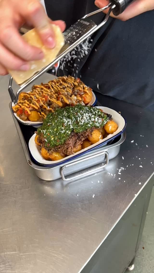 What would people choose as a topping for loaded fries, let us know down below 👇