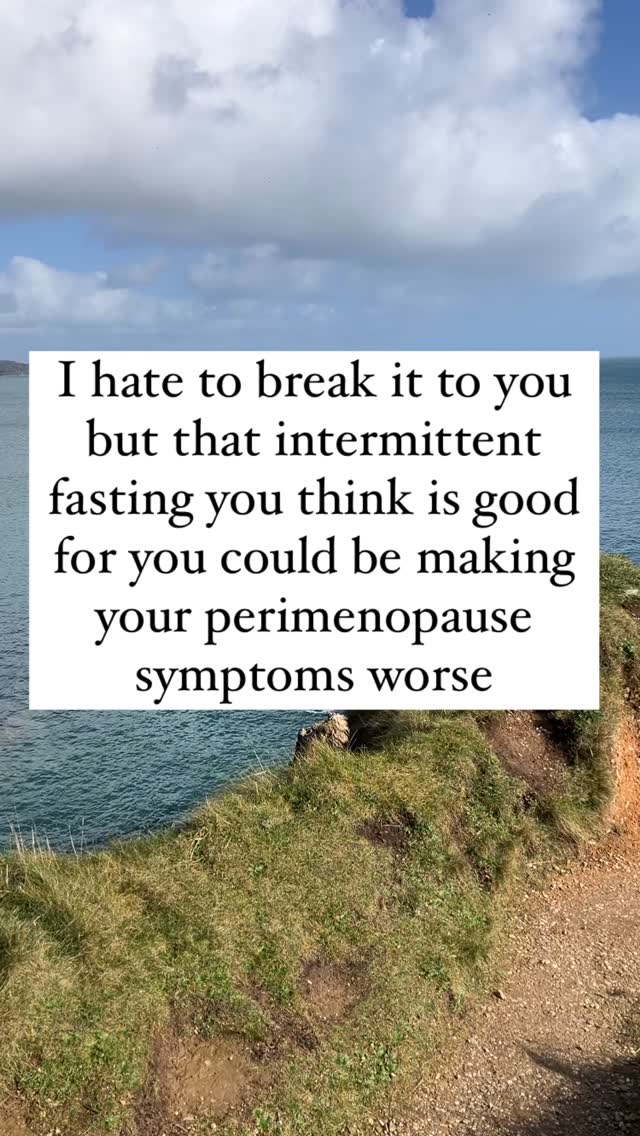 Popular diets such as IF can have benefits but don’t take hormonal fluctuations into account.
Most IF studies have been done on men and postmenopausal women.
If you are experiencing perimenopause symptoms such as
👉 hot flashes
👉 brain fog
👉 heightened anxiety
👉 heavy menstrual bleeding
Then adding to the body’s stressors such as not eating within an hour of waking can significantly enhance the severity of these symptoms
Our brain and bodies need fuel soon after waking otherwise the body sees it as a stressor and responds accordingly by elevating cortisol levels which then has a massive impact of the above symptoms
It is very possible to significantly reduce perimenopause symptoms that are disrupting your life and even possible to send these symptoms into remission.
If you are looking for the smoothest transition over this biggest hormonal shift the DM the work PERI to open a conversation about what is happening for you