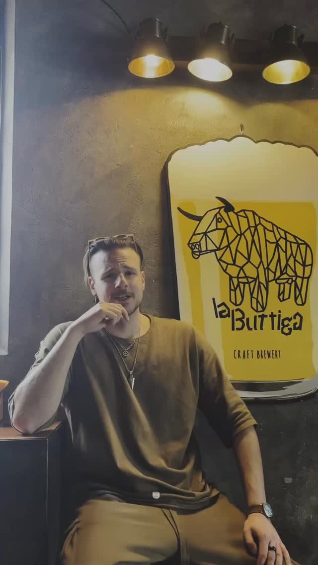 SI CORRE E SI BEVE
La BEER RUN torna a Milano Sabato 24 Maggio:
10,5 km, 4 Tappe, 4 Birre, 4 Beer Room
Iscriviti adesso o resta sobrio.
Ticket in BIO
#BeerRun #LaButtiga #BEVICOMEUNTORO #SUDACOMEUNTORO