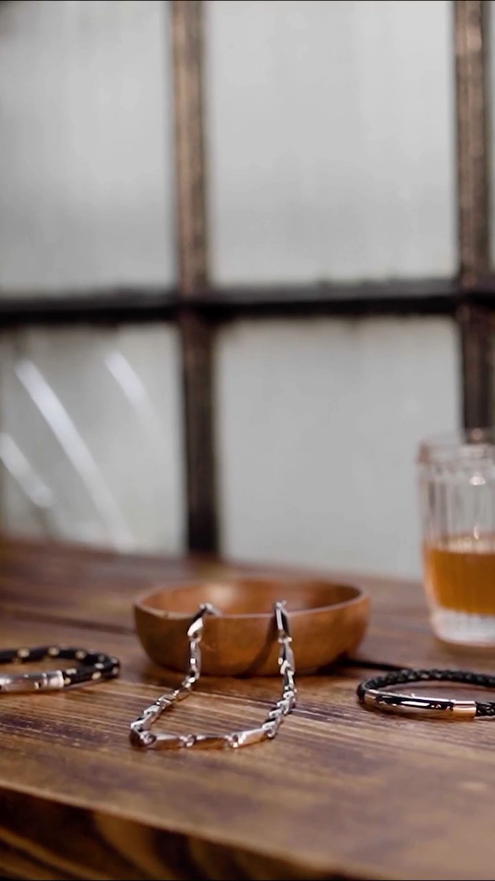 High quality jewellery only 💯
#highquality #mensstyle #fredbennett #masculineenergy