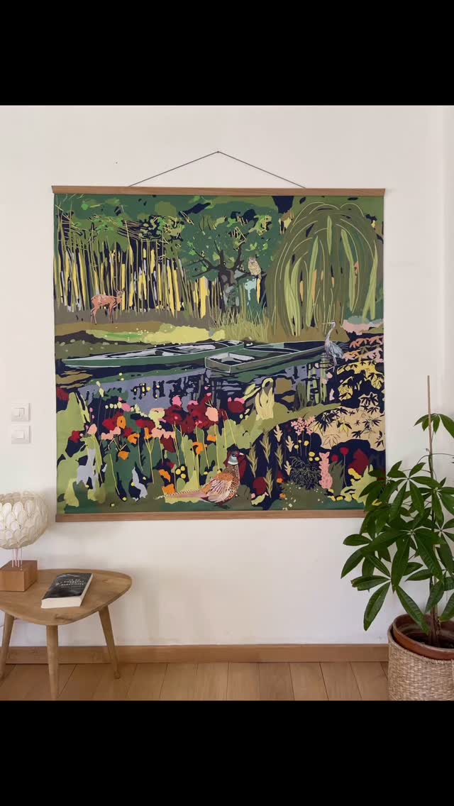 How to enhance a small painting in interior design? I was working on this question a while ago! 😉
I’m sharing with you this wall hanging project made from a digitally reworked drawing and printed on organic cotton. Don’t hesitate to get back to me if you’re interested!
#frenchpainter #artwork #artistsoninstagram #painting #artcollector #printableart #printable #printontextile #textileprinting #walldecoration #decoration #interiordesign #wallhanging #wallhangingart