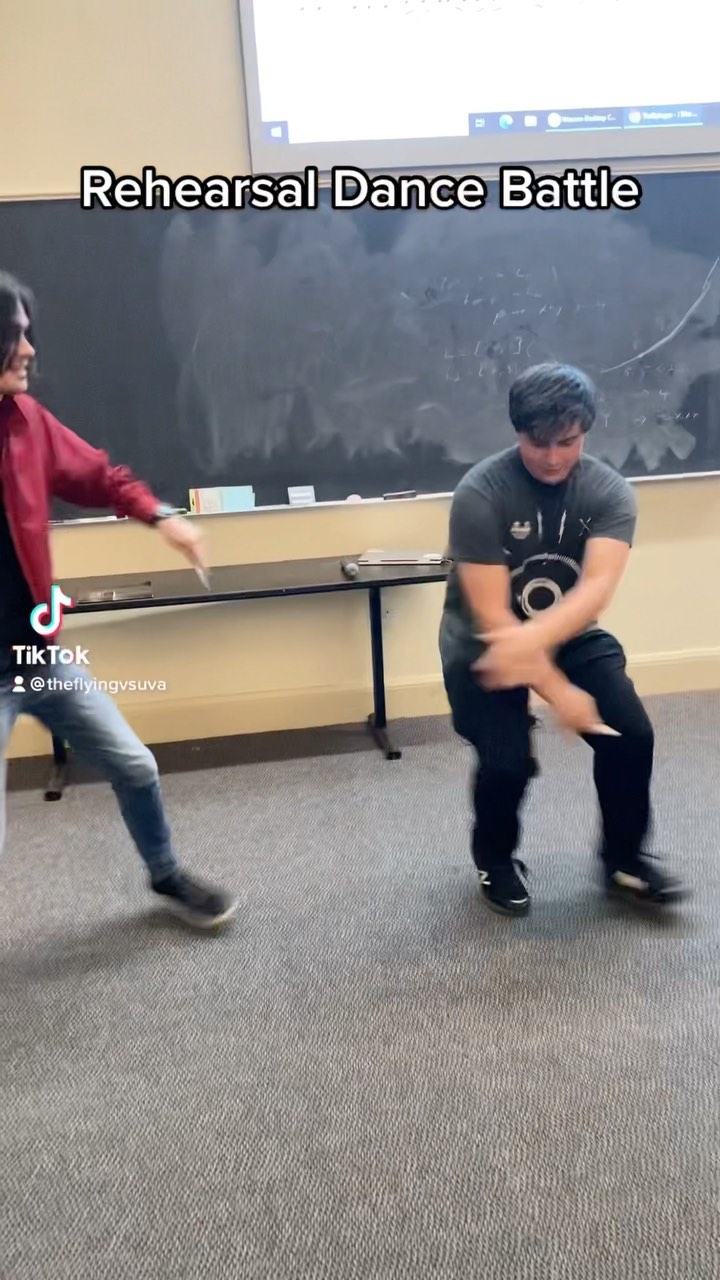 It's not a concert week rehearsal without a dance off 😤