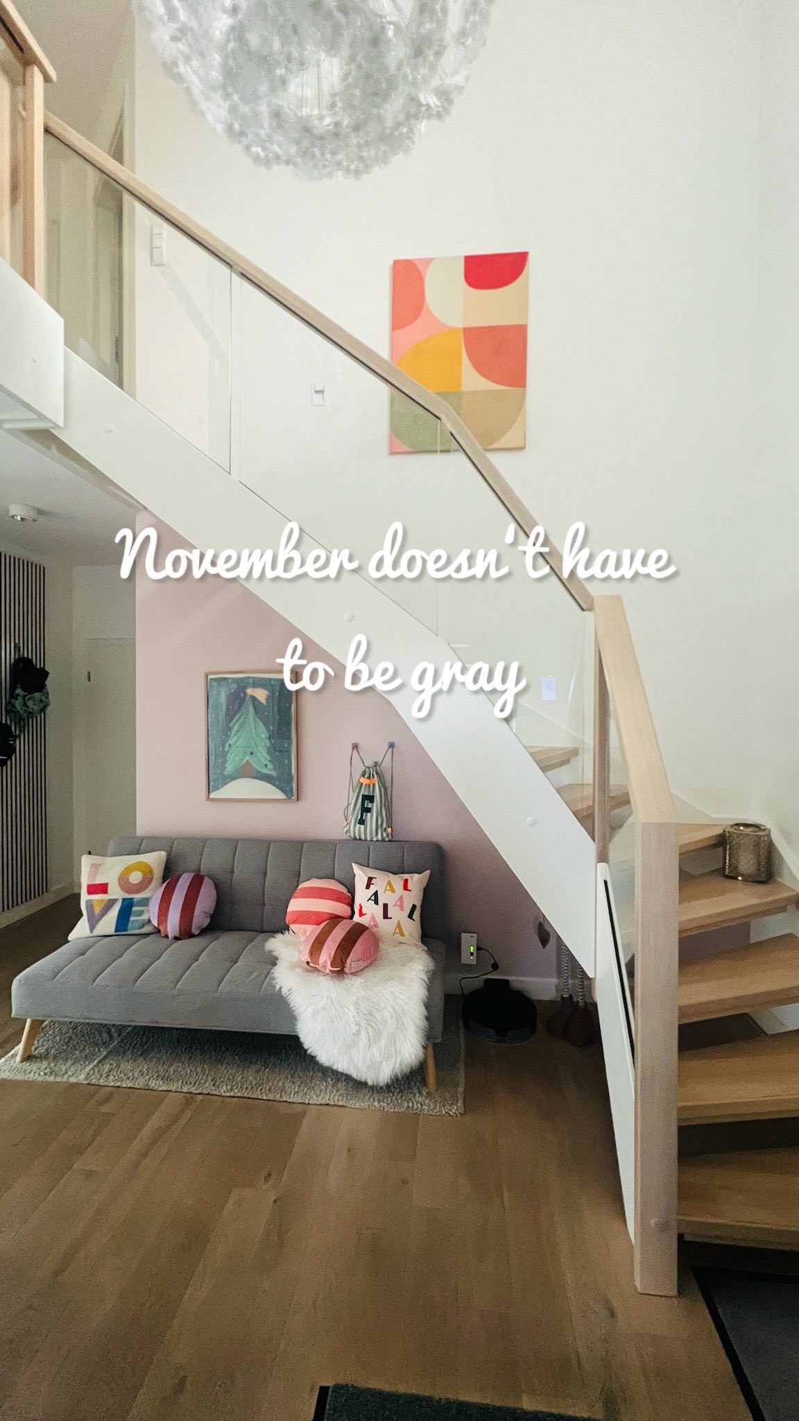 November bisher in unserer bunten Welt💕
#cozycorners #interiør #interiordesign #colorfulhome #livingroom #meinzuhause #interior123 #cozyvibes #cozyhome #interior #colorful #colorfulvibes #interiorandhome #interiorandliving #myhome #mycozyhome #schönerwohnen #solebich #cozyhome #livingroominteriordesign #livingroom #livingroomdecor #inneneinrichtung #einrichtungsideen