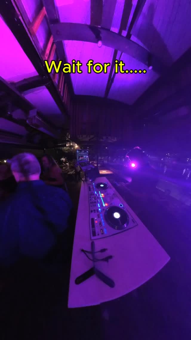 Giving in to peer pressure on the dance floor! Love it! @pilgrimbarmelb #melbournedj #melbournedjhire #thernbdj