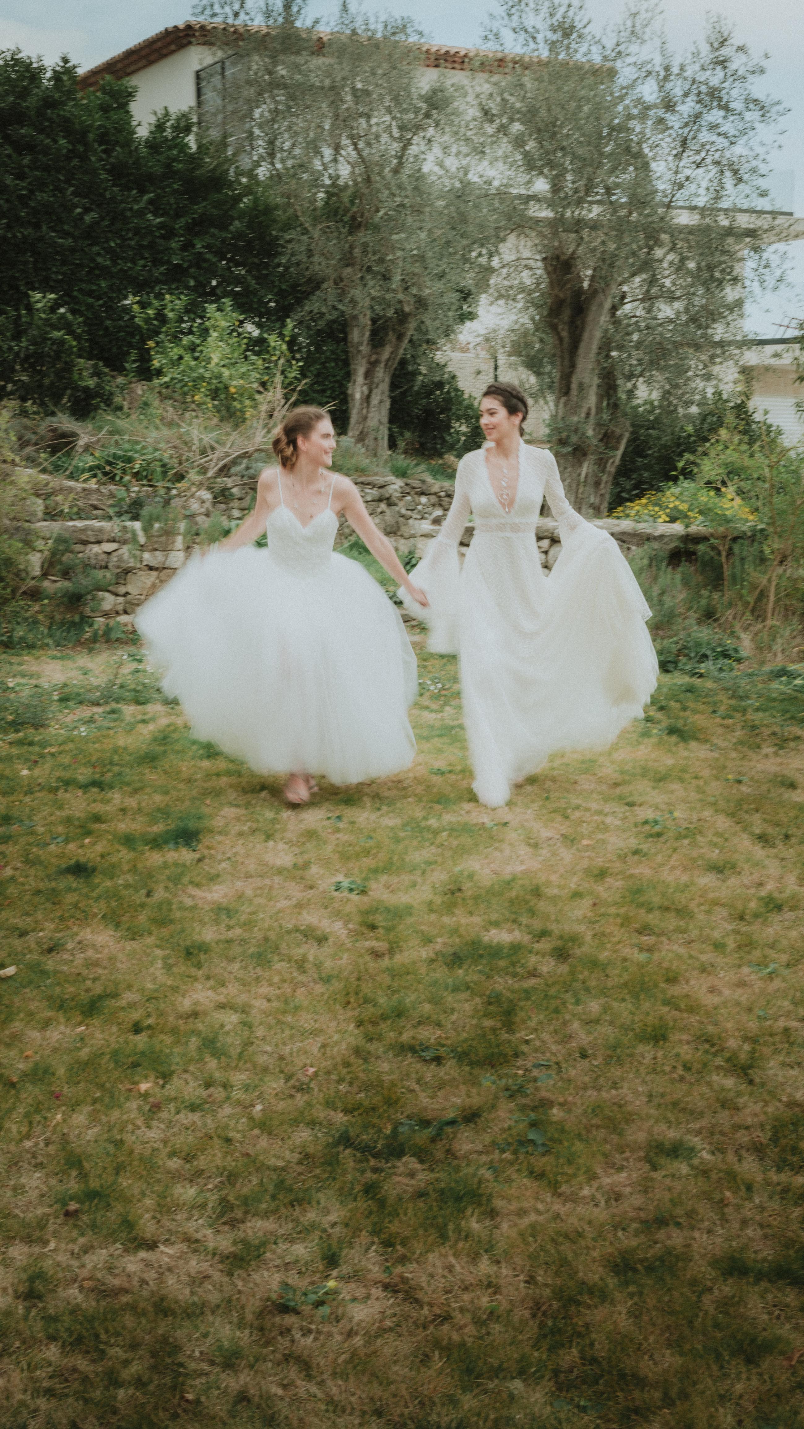 Celebrating the end of a fabulous photoshoot 💫
#frenchrivierawedding #photographedemariage #weddingphotography