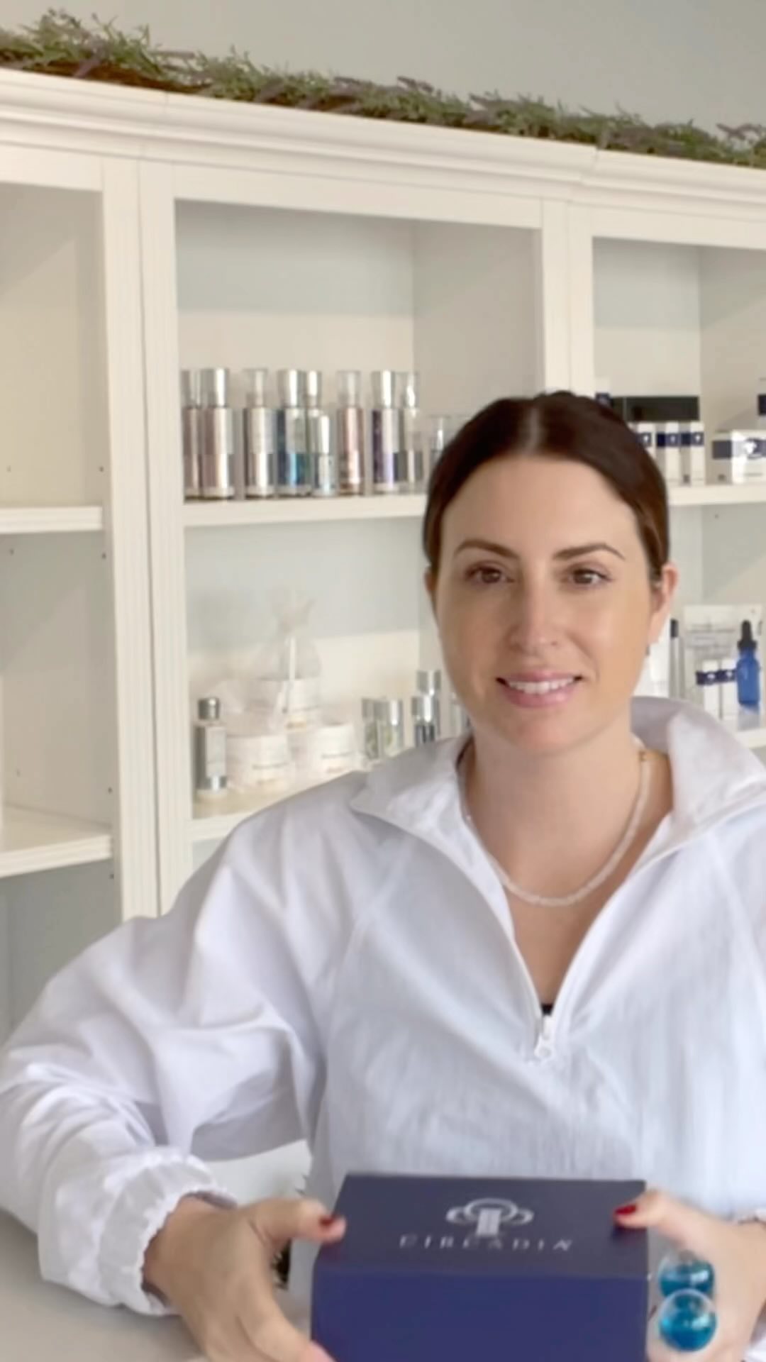 Treat #4: Cryo Globes are facial globes that eliminate puffiness, especially around the eyes, reduce oiliness, ease acne and give your skin the perfect healthy glow. Take your skincare routines to the next level and use them after washing, but before moisturizer. Cryo Globes are made of glass containing cold liquid. Place them in the freezer then enjoy! Follow link in bio to get yours!
#skincare #skincareroutine #circadiaskincare #tistheseason