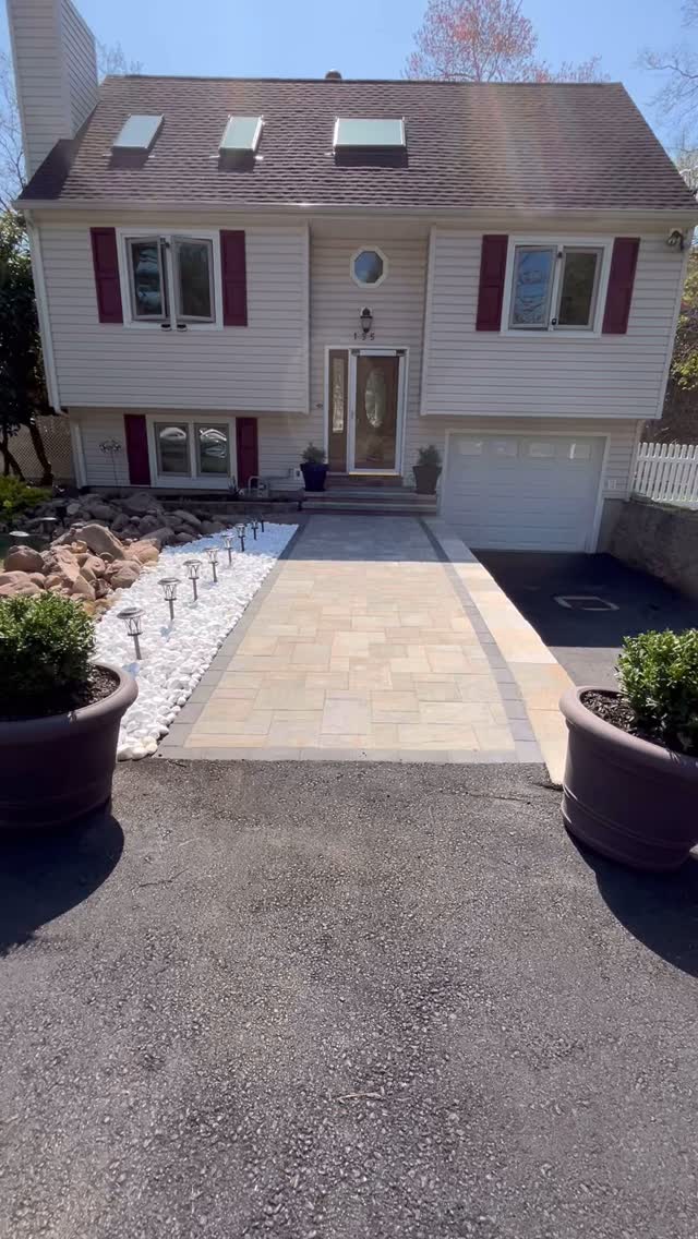Check out this MAJOR transformation from beginning to end!
#Nicolock #PaverTransformation #Geogrid #HardscapeDesign #CurbAppeal #WalkwayGoals #BeforeAndAfter #LandscapeDesign #HappyCustomer #OutdoorLiving