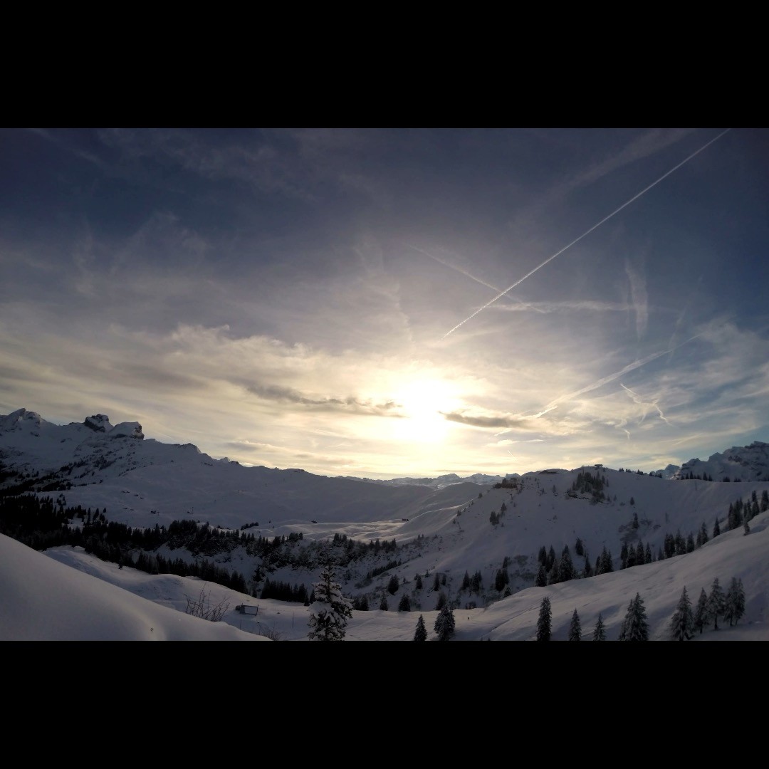 28.12.2022 Traumtag im Hoch-Ybrig!
#zwischenhoch #schnee #zeitraffer #gopro3 @hoch_ybrig @skischulehochybrig
