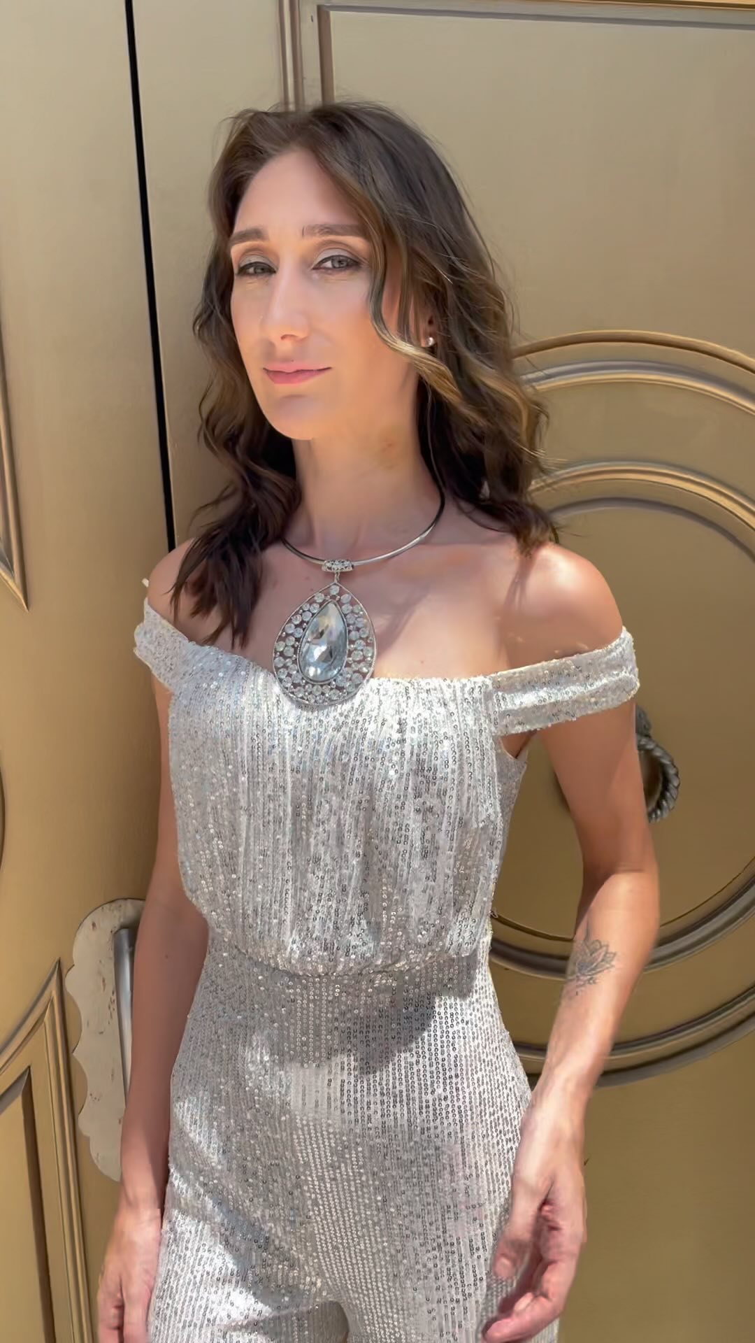 Hello Gorgeous! Jump into Our Rhinestone jumpsuit! Get this exclusive look here at QWASHAE Boutique! Sizes medium and large left! #rhinestone#jumpsuit#bride#newyears#new#newyork#pearlabdboutique#london#milan#Fashion#style#dresses#guest#quote#win#gift#bridal#weddingguest#party#boutiquelife#photography#mua#loveyourself#ready#readytowear#wear#wearitwell#whattowear#makeupartist