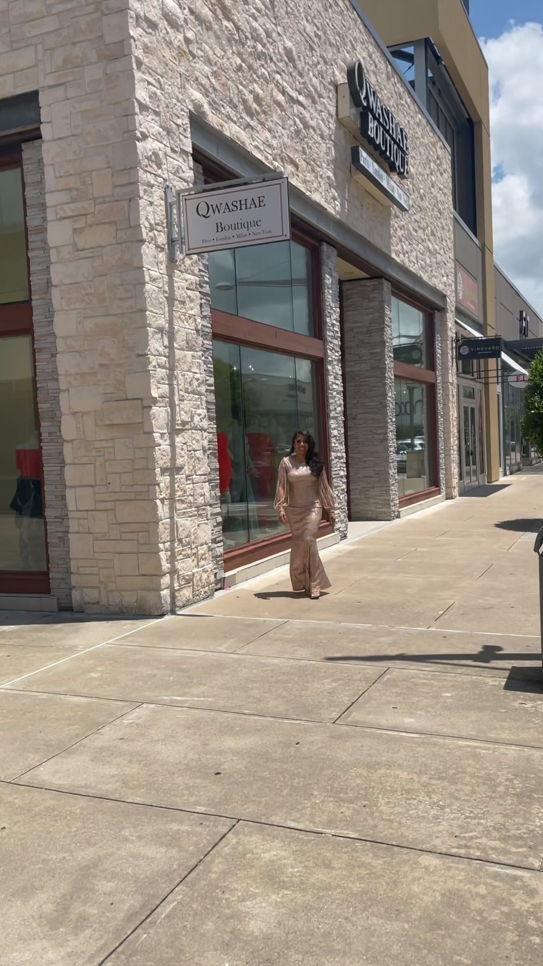 Hello Gorgeous! Now look at THIS! It’s our Stunning Golden Shreds gown here at QWASHAE Boutique! #gowns#formals#party#events#gold#rosegold#champagne#love#romance#date#datenight#shopping#goal#goals#pearlandboutique#parisboutique#newyork#global#globalbrand#shopping#fun#