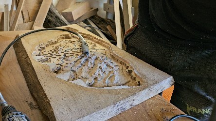 Le projet avance !
#woodworking #wood #corse #corsica #epoxyart #epoxyresin #lafabricdard #autoentrepreneur #artisanatfrancais #