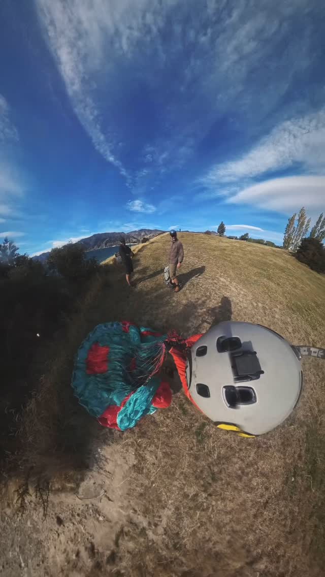 @go.flare.global @proximityflight @no0ffseason @_paraglidingworld_ @cactusoutdoor @teva_newzealand
-
-
-
#beyond_gravity #go_flare #flaremoustache #flareline #speedflying #prospeedflying #paragliding #parakites #miniwing #extremesoaring #lakehawea #lovewanaka #newzealandnatural