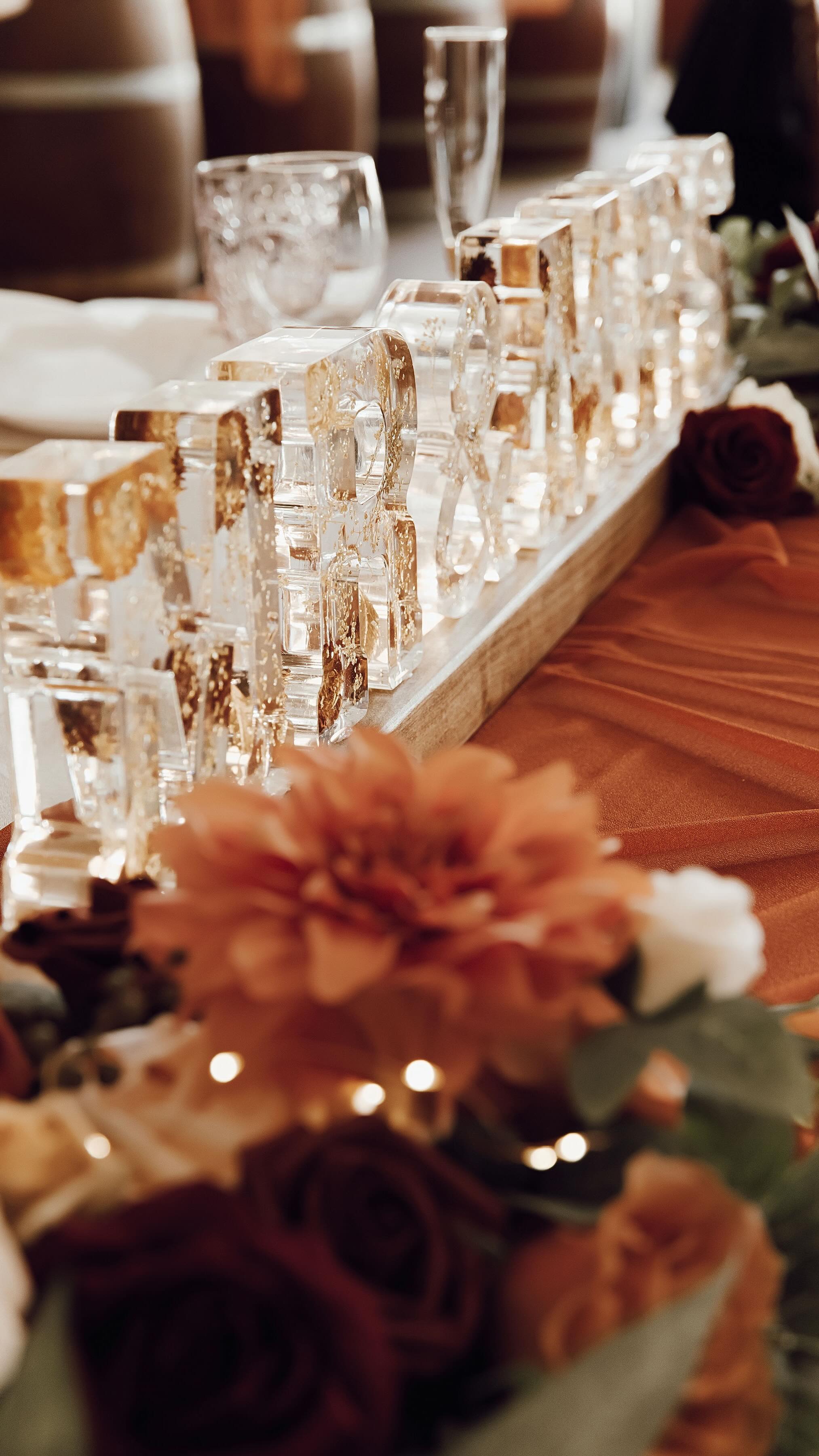 Working to full fill your dreams one table scape at a time #countrychic #maybride #timeless #tablescapes #tablestyling #rusticdecor #rusticwedding #farmhousestyle #rentals #tabletop