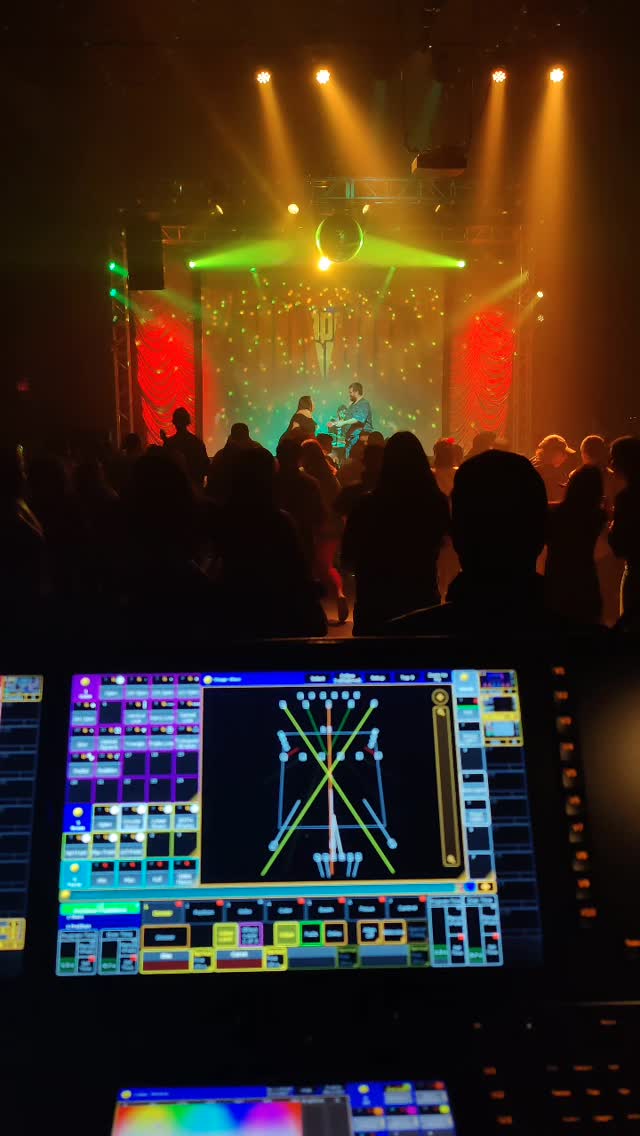 This past month on Steve Blinds the World
(now there's a 2nd venue 🚨)
Weird to think in just 1 year, I'm legit adding lighting design to my arsenal of professional services I can provide. And I didn't even bother much with G&E back in college!
Destiny is a funny thing 🍵