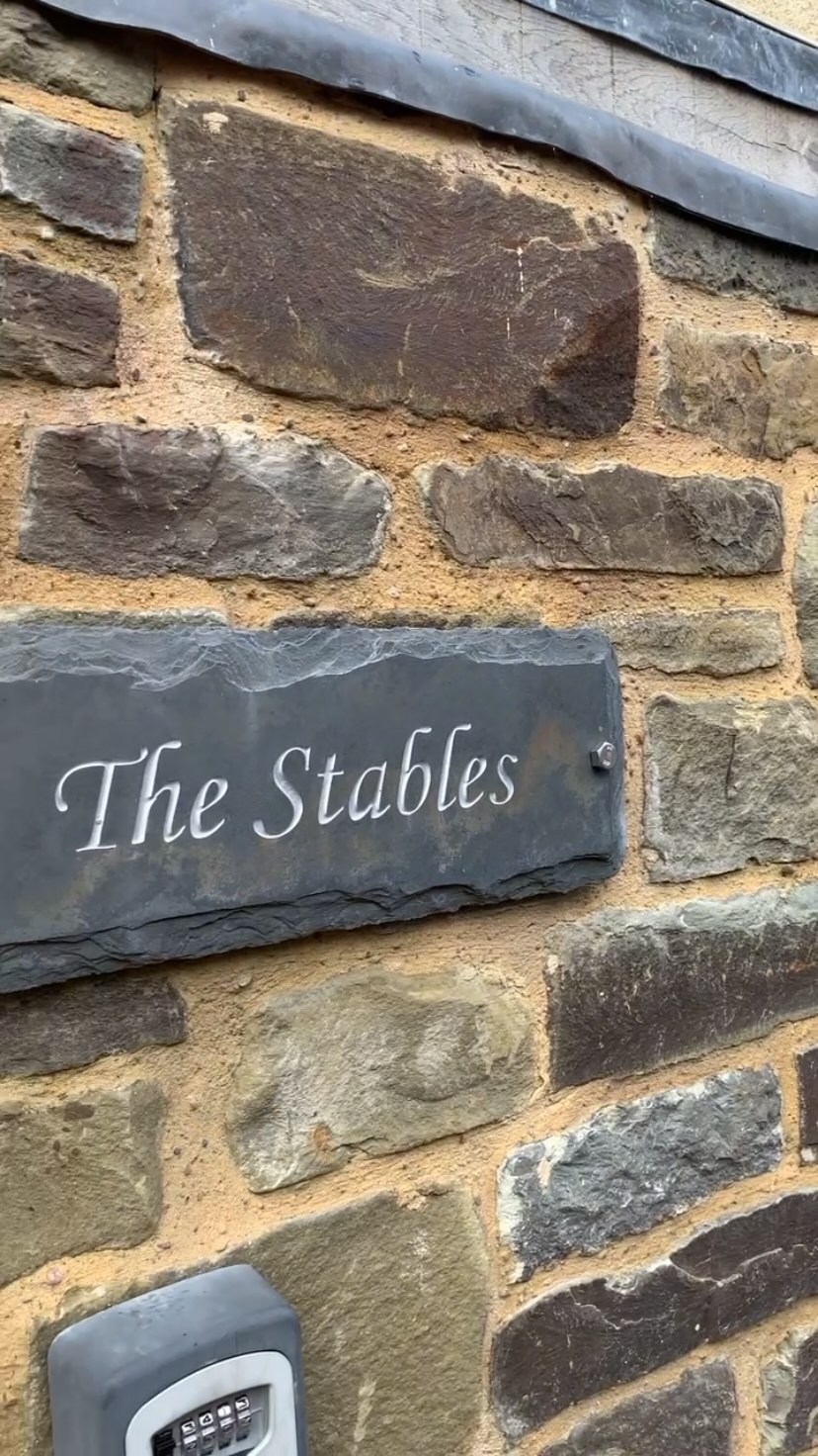 A little peak of what The Stables has to offer....
.
.
#barnconversion #thestables #holidaylet #holidaycottage #holidaycottages #midwales #midwalesmyway #powys #visitmidwales #visitpowys #offasdyke #walkingholiday #familyholiday #postcovid #postcovid19 #familygetaway #oakbeams #space #openplan #galleriedlanding #splitstaircase #gamesroomcomingsoon